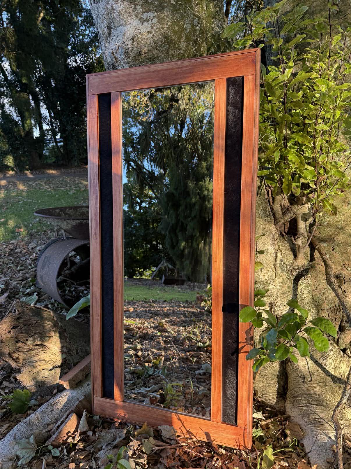 "The Blackridge" Medium Length Mirror